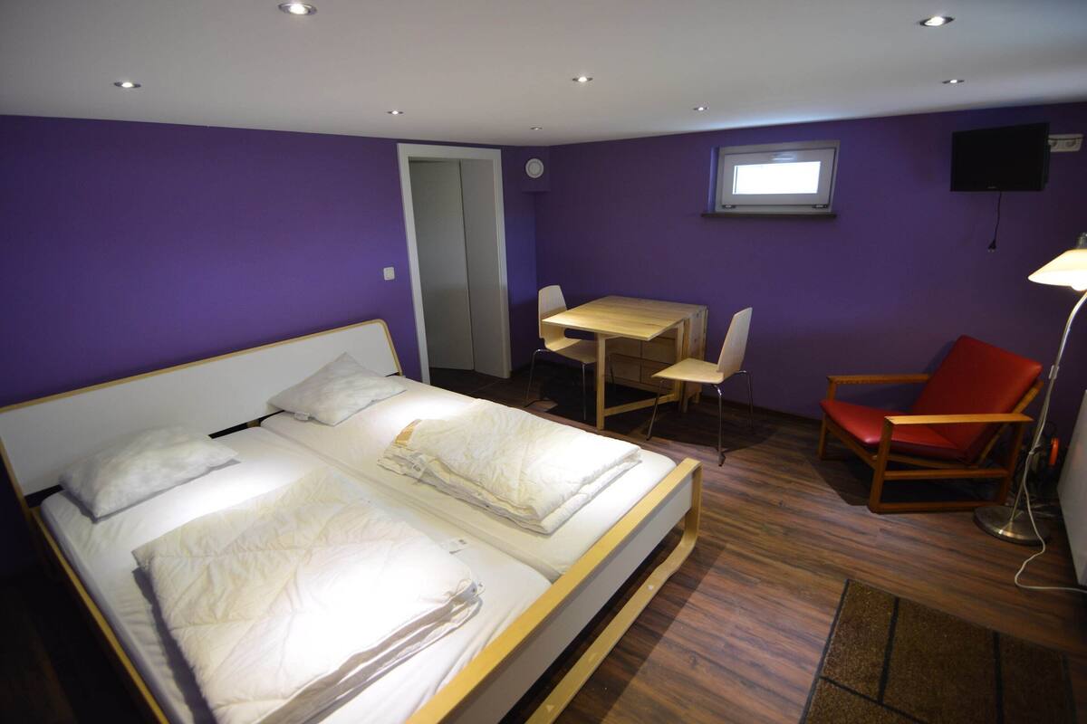 7 bedrooms, individually furnished, iron/ironing board, bed sheets