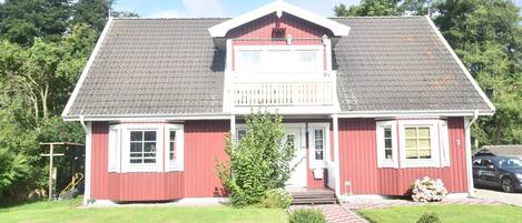 Classic Apartment, 2 Bedrooms | Exterior