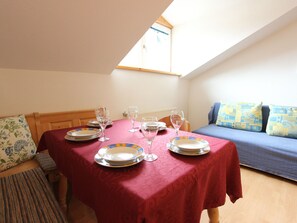 Comfort Apartment, 2 Bedrooms | Dining - Vintage Apartment With Sauna in Hopfgarten (Hopfgarten im Brixental)