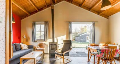 Tranquil Holiday Home in Lage Zwaluwe With Terrace