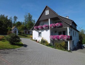 View from property - Cosy Apartment With Private Garden in Brachthausen in the Sauerland (Kirchhundem)