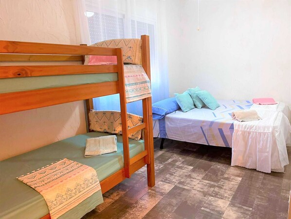Classic House, 4 Bedrooms | 3 bedrooms, individually furnished, bed sheets