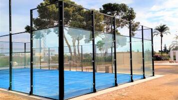 Classic House, 4 Bedrooms | Sports court