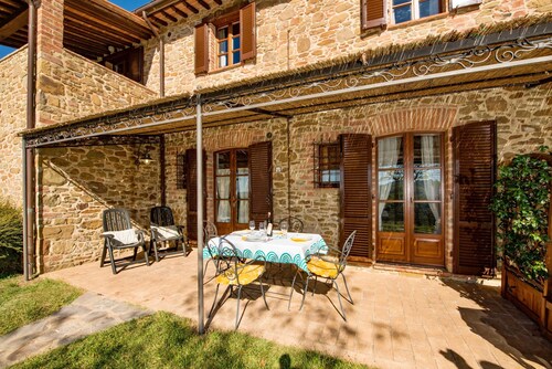 Farmhouse With air Conditioning, Private Terrace and Pool