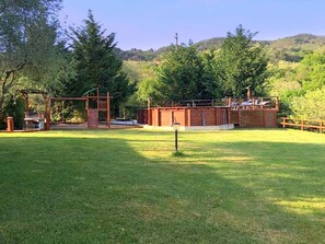 Garden - Charming Residence in the Hills Surrounding La Spezia (Bolano)