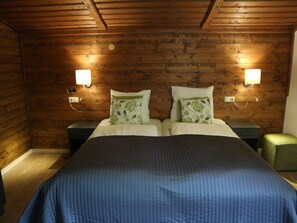 9 bedrooms, individually furnished, bed sheets