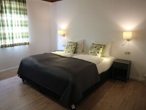 9 bedrooms, individually furnished, bed sheets - Private Chalet in Grossarl With Sauna and Beautiful View (Grossarl)