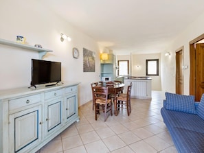 Apartamento conforto, 3 quartos | Sala de estar