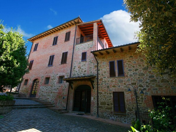 Exterior - Air-conditioned Flat With Pool and Wellness Area (Citta della Pieve)