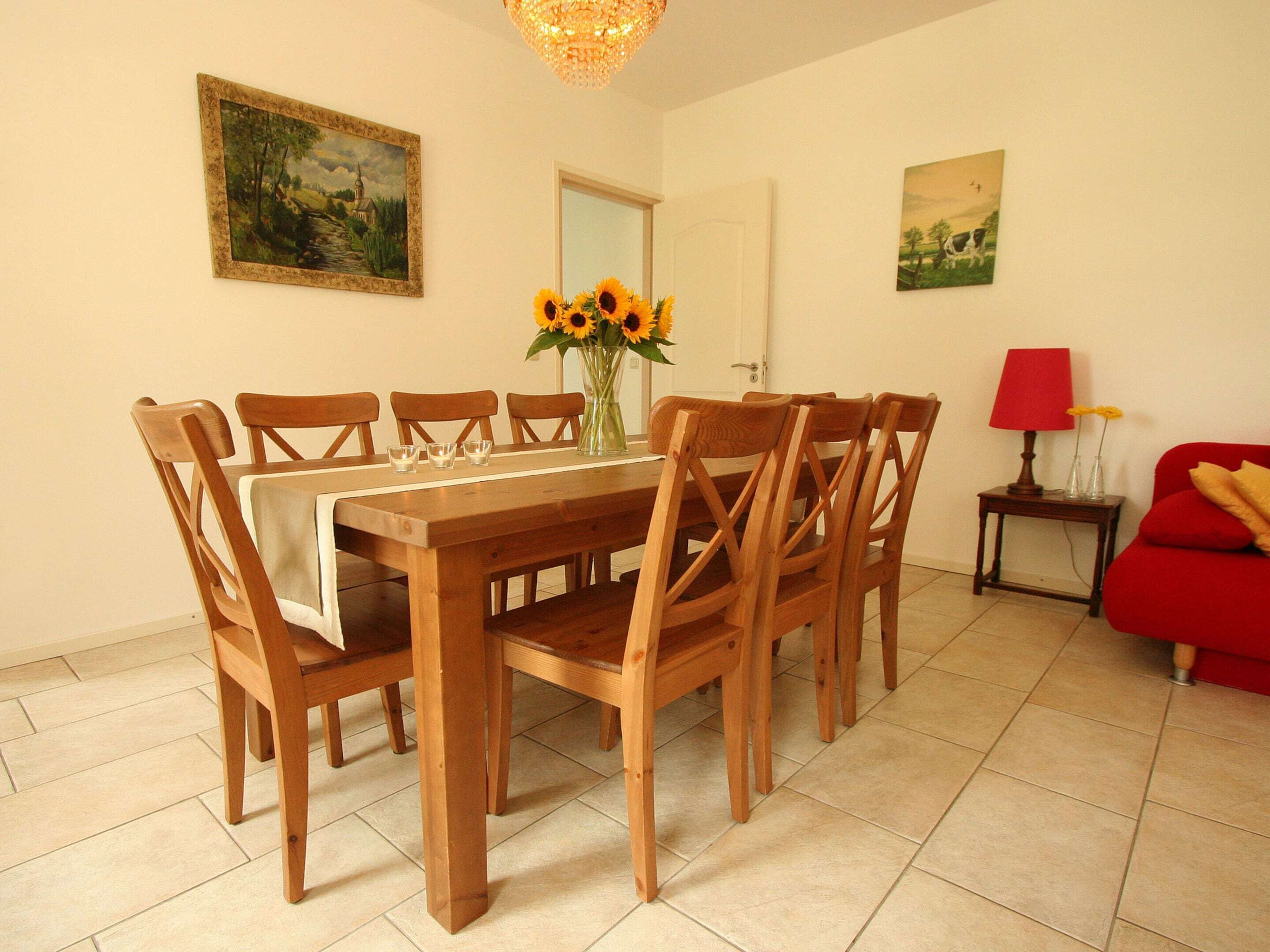 Classic House, 3 Bedrooms | Dining