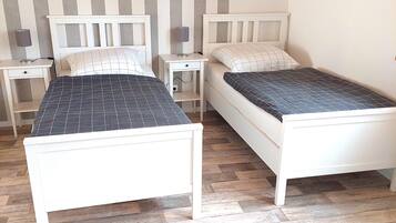 2 bedrooms, bed sheets