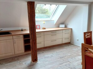 Classic House, 2 Bedrooms | Private kitchen - Holiday Home in Idyllic Ziesar Near the Natuurpark (Ziesar)