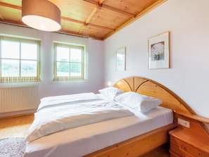 Appartement Confort, 3 chambres | 5 chambres, ameublement personnalisé, draps fournis