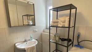 Bathroom - Modernes City-Duplex mit Netflix im City Center (Heidelberg)