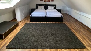 Room - Modernes City-Duplex mit Netflix im City Center (Heidelberg)