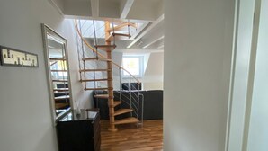 Interior - Modernes City-Duplex mit Netflix im City Center (Heidelberg)