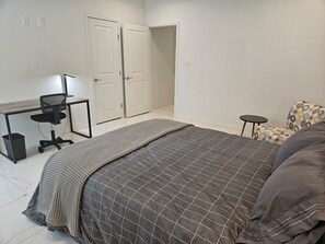 2 chambres, bureau, fer et planche à repasser, Wi-Fi gratuit