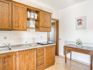 Klassiek huis, 2 slaapkamers | Privékeuken | Een koelkast