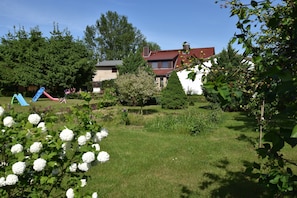 คอมฟอร์ทอพาร์ทเมนท์, 2 ห้องนอน | สวน