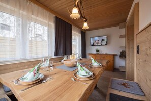 Dining - Beautiful Holiday Home in a Stunning Location With Sauna (Fuegen)