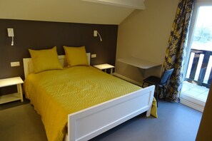Classic House, 3 Bedrooms | 3 bedrooms, individually furnished