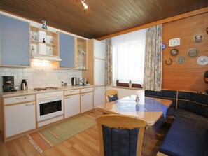 Lägenhet Comfort - 2 sovrum | Eget kök | Kylskåp, ugn, diskmaskin och kaffe- och tebryggare