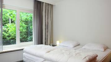 Comfort Villa, Multiple Bedrooms | 16 bedrooms, individually furnished, bed sheets