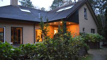 Comfort Villa, Multiple Bedrooms | Exterior