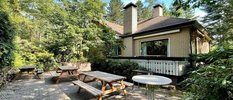 Classic Villa, 6 Bedrooms | Exterior