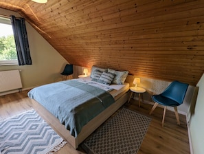 Deluxe Apartment, 2 Bedrooms | 7 bedrooms, individually furnished, bed sheets - Spacious Appartment in Wilhelmshof Near Lake (Usedom)