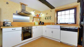 Comfort-Apartment, 3 Schlafzimmer | Eigene Küche | Kühlschrank, Mikrowelle, Ofen, Geschirrspüler