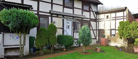 Classic Apartment, 2 Bedrooms | Exterior