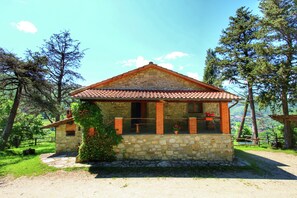 Comfort House, 3 Bedrooms | Balcony