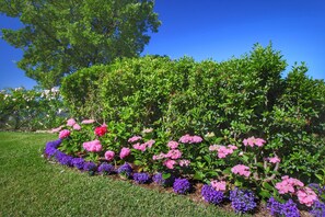 Garden - Majestic Farmhouse in Loro Ciuffenna With Pool (Loro Ciuffenna)