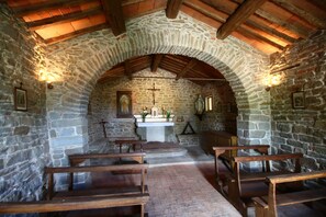 Interior - Majestic Farmhouse in Loro Ciuffenna With Pool (Loro Ciuffenna)