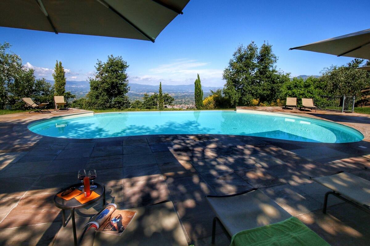Classic House, 3 Bedrooms | Pool