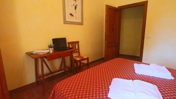 2 bedrooms, individually furnished, bed sheets