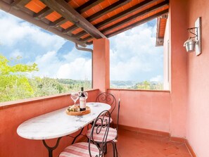 Comfort Apartment, 2 Bedrooms | Balcony - Nice Apartment in Pian di Sco-campiglia With Sauna (Castelfranco Piandisco)