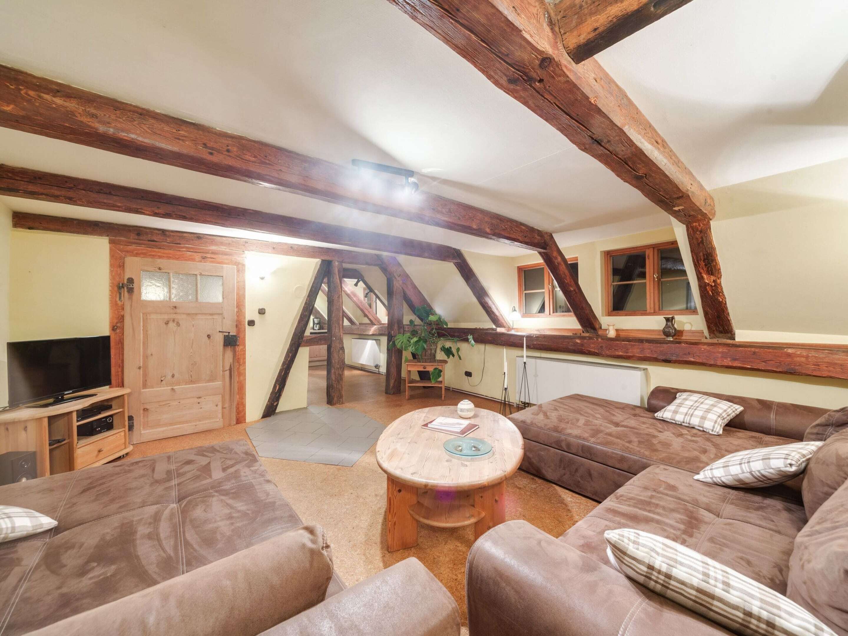 Classic-Haus, 5 Schlafzimmer | Wohnzimmer | Kamin, DVD-Player