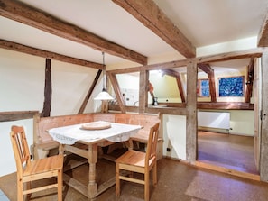 Classic House, 5 Bedrooms | Dining - Historic Farmhouse in Hohnebostel With Garden Near Lake (Langlingen)