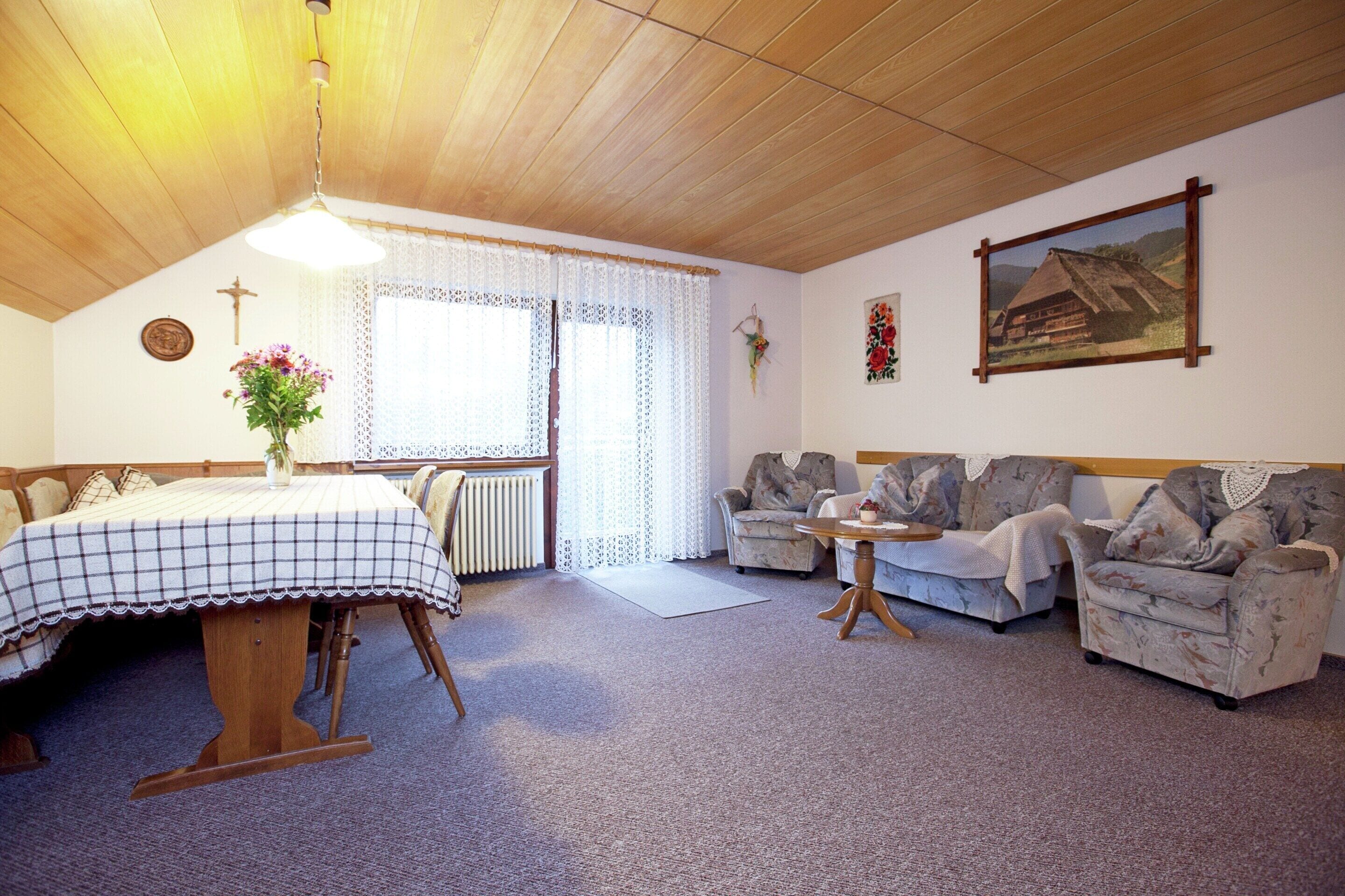 Classic-Apartment, 2 Schlafzimmer | Wohnzimmer