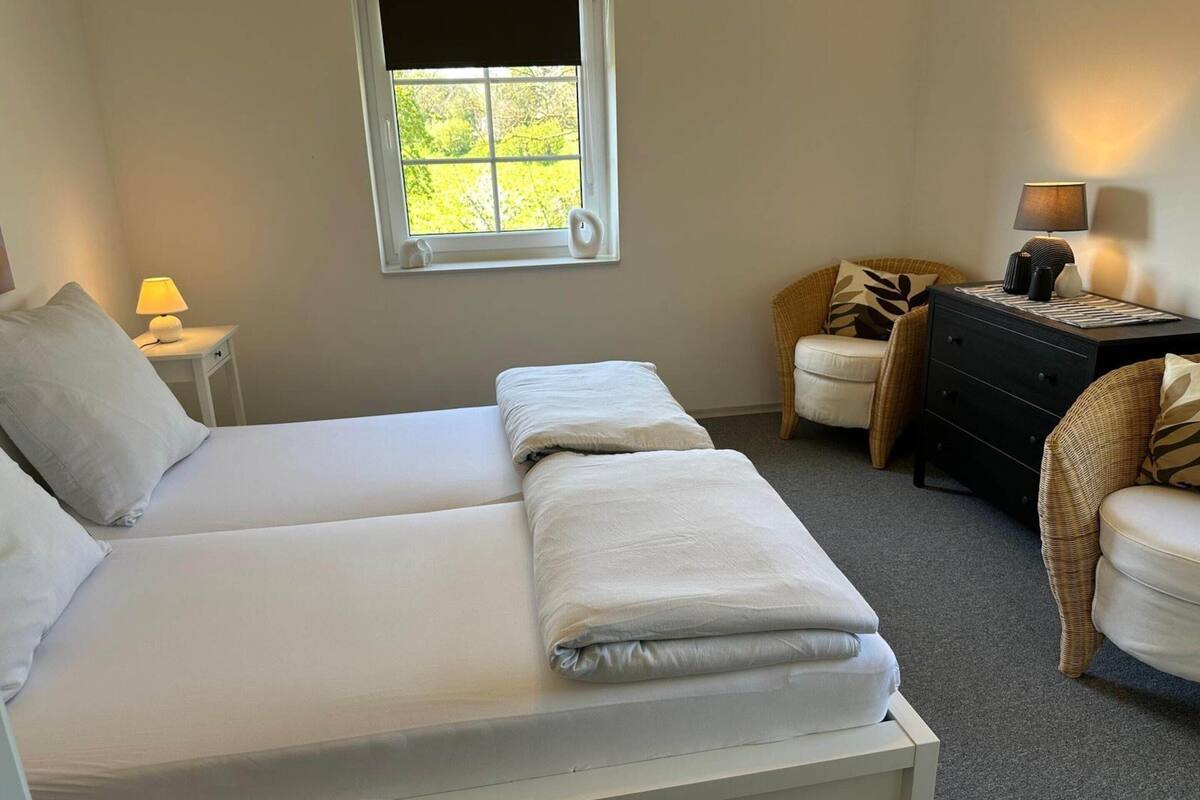 3 bedrooms, individually furnished, bed sheets
