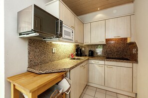 Fridge, microwave, highchair