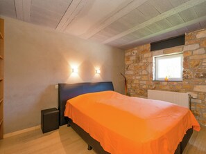 Classic House, Multiple Bedrooms