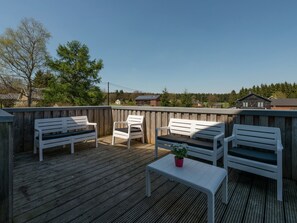Classic House, Multiple Bedrooms | Balcony