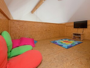 Classic House, Multiple Bedrooms | Game room