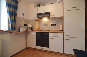 Oven, stovetop, coffee/tea maker