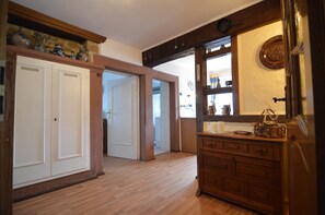 Appartement Classique, 2 chambres | Intérieur