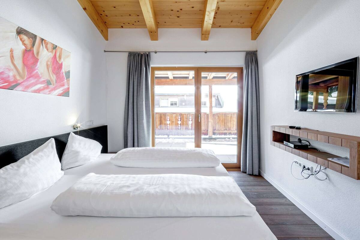 Apartemen Comfort, 4 kamar tidur | 7 kamar tidur dan dilengkapi dengan perabotan berbeda-beda