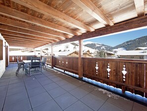 Comfort Apartment, 4 Bedrooms | Balcony - Luxurious Apartment With Sauna, Garage, Roof Terrace (Gerlos)